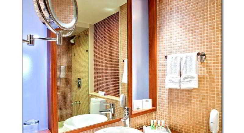 Country Inn Ahmedabad Buitenkant foto